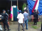 pencoblosan-di-tps-05-desa-tamasaju-nyaris-ricuh_20170215_135518.jpg