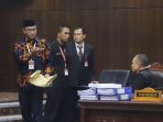 pencocokan-bukti-dari-kpu_20190620_171504.jpg