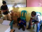 pencuri-ditangkap-di-mapolsek-belimbing_20141211_145501.jpg