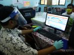 pendaftaran-ppdb-dki-jakarta-terapkan-protokol-kesehatan_20200611_202313.jpg