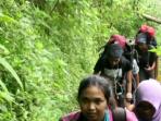 pendaki-gunung-merbabu_20160528_081151.jpg