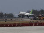 pendaratan-pesawat-citilink-di-bandara-baru-yogyakarta_20190502_232856.jpg