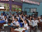 pendidikan-di-papua_20170731_160221.jpg
