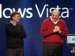 pendiri-microsoft-bill-gates-melihat-ceo-microsoft-steve-ballmer.jpg
