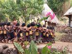 penduduk-suku-abui-adat-takpala.jpg