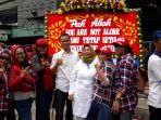 pendukung-ahok-berfoto_20180226_145942.jpg