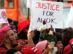 pendukung-ahok-datangi-rutan-cipinang_20170509_231253.jpg
