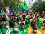 pendukung-koalisi-indonesia-bersatu-padati-gedung-kpu_20220810_164853.jpg