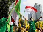 pendukung-koalisi-indonesia-bersatu-padati-gedung-kpu_20220810_165314.jpg