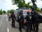 penembakan-teroris-di-tuban_20170409_004205.jpg