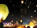 penerbangan-lampion-di-acara-dieng-culture-festival.jpg