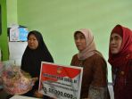 penerima-bantuan-bom_20180518_165021.jpg