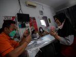 penerima-bantuan-langsung-tunai-blt-pengalihan-subsidi-bbm-tahap-pertama.jpg
