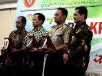 penerima-bpi-award-2017_20171025_145609.jpg