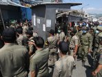 penertiban-lapak-pkl-dayeuhkolot-bandung_20150617_170511.jpg