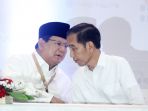 Gaya Berpakaian Prabowo Jadi Sorotan: Terkenang Soekarno dan Perbandingan dengan Jokowi
