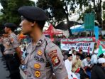 pengamanan-gedung-kpu-jelang-pengumuman-hasil-pemilu-2019_20190520_212518.jpg