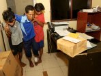 penganiaya-anak-dibawah-umur-diperiksa_20151021_154700.jpg