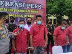 penganiaya-wartawan-madina12.jpg