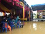 pengantin-banjir_20150209_100056.jpg