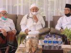 pengasuh-pondok-pesantren-lirboyo-kh-abdullah-kafabih-mahrus.jpg