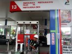 pengecekan-pengukuran-jumlah-liter-spbu-abdul-muis_20160218_105511.jpg