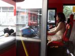 pengemudi-bus-wisata-peringati-hari-kartini_20170421_214021.jpg