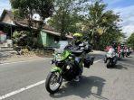 pengendara-melewati-jalan-di-kelurahan-arjowinangun-kotagede-yogyakarta.jpg