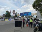 pengendara-motor-masuk-ke-gt-bekasi-barat-1-nih3.jpg