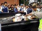 pengendara-motor-tewas-diseruduk-truk-kontainer_20170218_131140.jpg