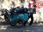 pengepul-barang-bekas-keliling-mendapat-rejeki-nomplok-berupa-yamaha-scorpio-kondisi-utuh.jpg