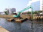 pengerukan-kali-inspeksi-ciliwung_20150910_015553.jpg