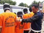 penggelapan-mobil_20160515_143100.jpg