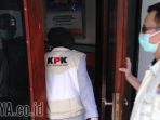 penggeledahan-kantor-dinas-peternakan_20170608_071452.jpg