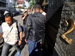 penggeledahan-rumah-alex-usman_20150408_173751.jpg