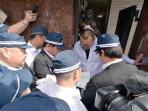 penggerebekan-markas-yakuza-kelompok-kyoyukai_20150930_134734.jpg