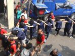 penggerebekan-pesta-seks-sesama-jenis_20170522_192159.jpg
