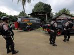 penggerebekan-teroris-di-sumut_20161221_214639.jpg