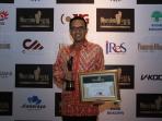 penghargaan-12-years-of-achievement-untuk-telkom-tbk_20160304_192127.jpg