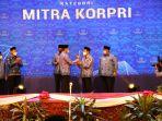 penghargaan-korpri-award-diserahkan-kepada-bpjs-kesehatan.jpg