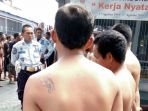 penghuni-rutan-kandangan-kedapatan-bikin-tato-baru_20161202_115016.jpg