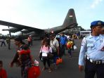 pengungsi-dari-wamena-tiba-di-malang_20191002_161504.jpg