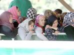 pengungsi-di-tempat-pengungsian-di-yunani_20160615_152456.jpg