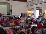 pengungsi-korban-kebakaran-borobudur-manokwari.jpg