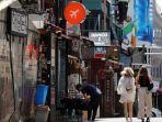 pengunjung-di-itaewon-di-distrik-yonsan.jpg