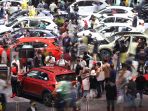 pengunjung-padati-iims-2023-di-jiexpo-kemayoran_20230219_192100.jpg