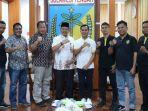 pengurus-celebest-fc-temui-gubernur-sulteng-longki-djanggola-jumat-1392019.jpg