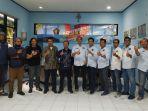 pengurus-teras-pwi-kota-bogor-seragam-kanan.jpg
