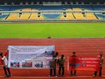 peninjauan-stadion-gbla-jelang-pon_20160212_225321.jpg