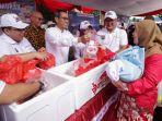 penjabat-pj-gubernur-dki-jakarta-heru-budi-hartono-mendistribusi.jpg